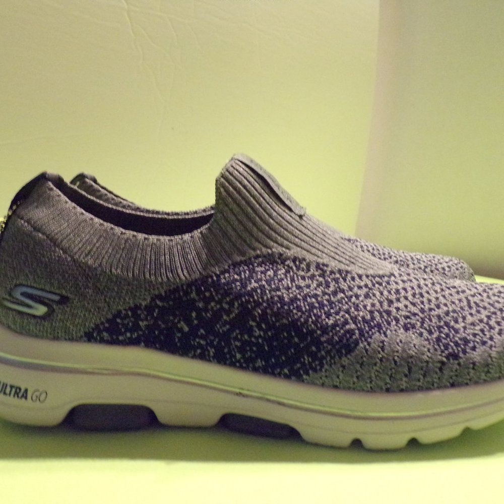 SKECHERS GO WALK 5